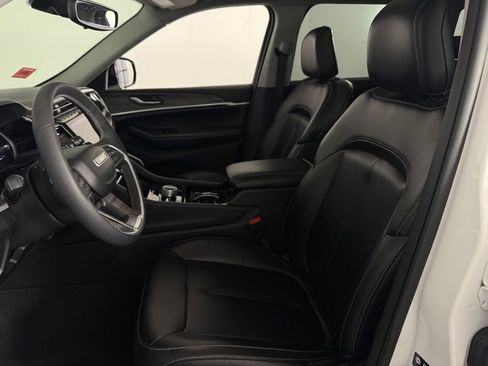 Used 2023 Jeep Grand Cherokee 4WD 4xe image 24