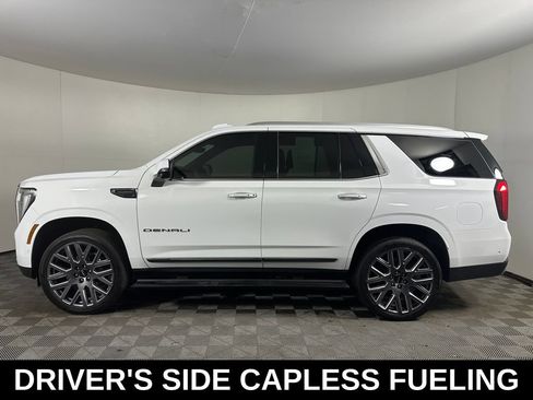 Used 2025 GMC Yukon Denali Ultimate AWD/4WD image 2
