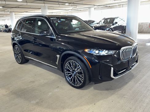 Certified 2025 BMW X5 xDrive40i image 2