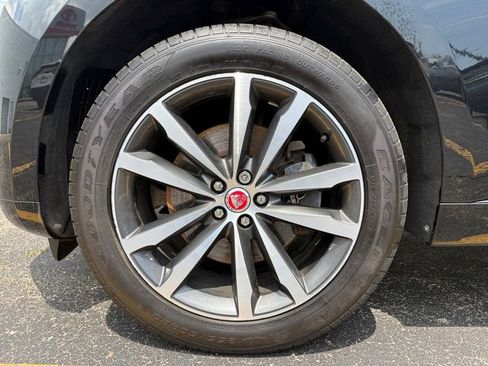 Used 2023 Jaguar F-PACE S AWD/4WD image 17