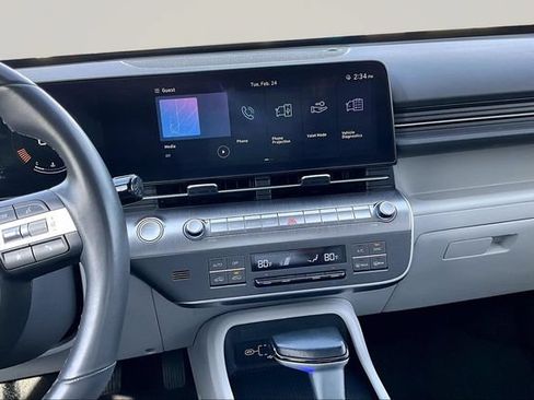 Used 2024 Hyundai Kona SEL FWD image 9