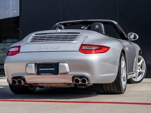 Used 2010 Porsche 911 Carrera S RWD image 11