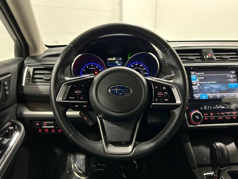 Used 2018 Subaru Legacy 3.6R Limited image 13