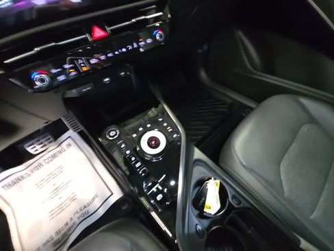 Used 2023 Kia Niro Wave w/ Wave Preserve Package FWD image 18