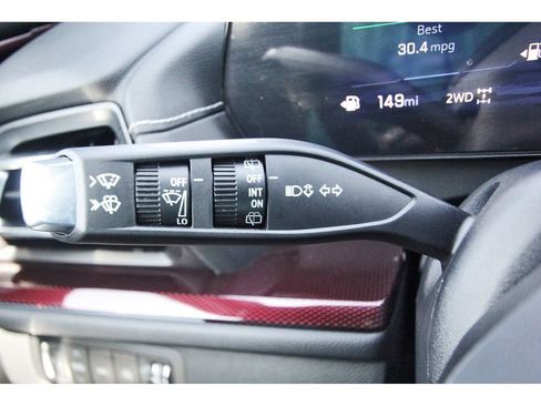 Used 2024 Chevrolet Traverse Z71 AWD/4WD image 16