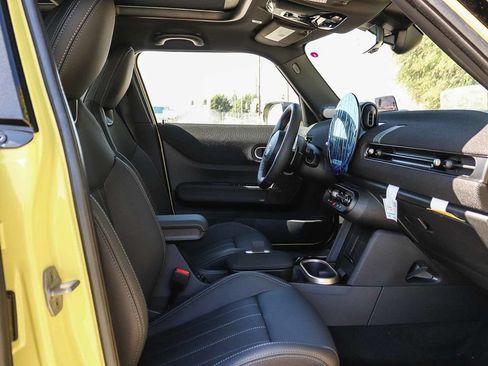 New 2026 MINI Cooper S FWD image 17