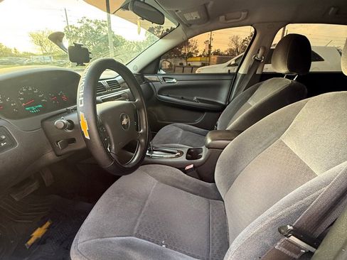 Used 2014 Chevrolet Impala Limited LS image 9