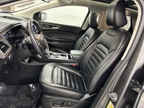 Certified 2022 Ford Edge SEL w/ Convenience Package image 3