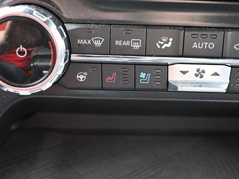 Used 2022 Ford F150 Platinum w/ Equipment Group 701A High image 19