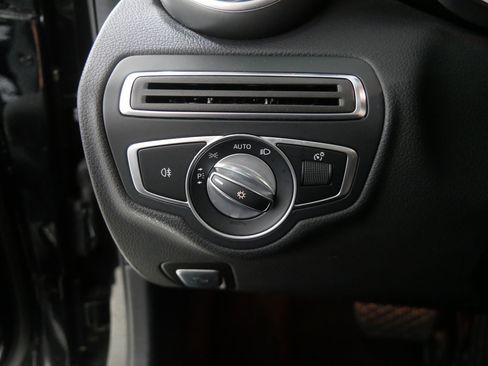 Used 2019 Mercedes-Benz C 300 4MATIC Sedan image 26