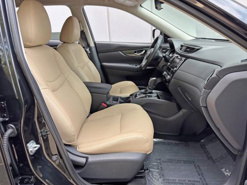 Used 2020 Nissan Rogue SV FWD image 14
