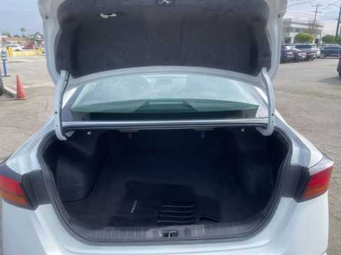 Used 2025 Nissan Altima 2.5 SV image 32