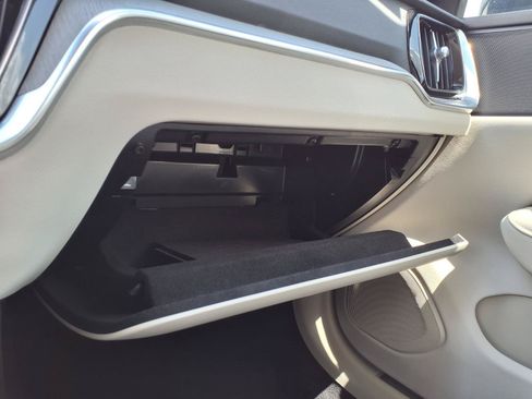 Certified 2023 Volvo S60 B5 Plus FWD image 33