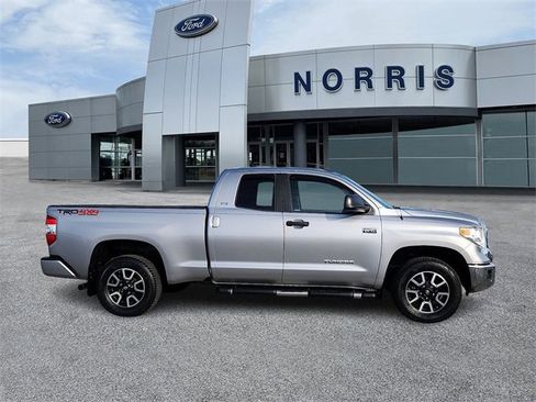 Used 2017 Toyota Tundra SR5 w/ TRD Off Road Package image 5