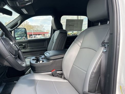 New 2026 RAM 2500 Tradesman AWD/4WD image 11