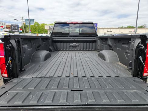 Used 2025 Chevrolet Silverado 3500 LTZ w/ Trail Boss Package AWD/4WD image 8