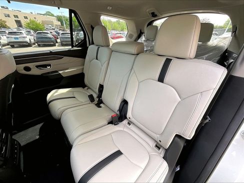 New 2026 Honda Pilot Touring image 15