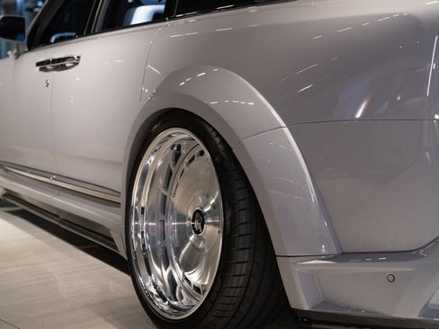 Used 2026 Rolls-Royce Cullinan AWD/4WD image 28