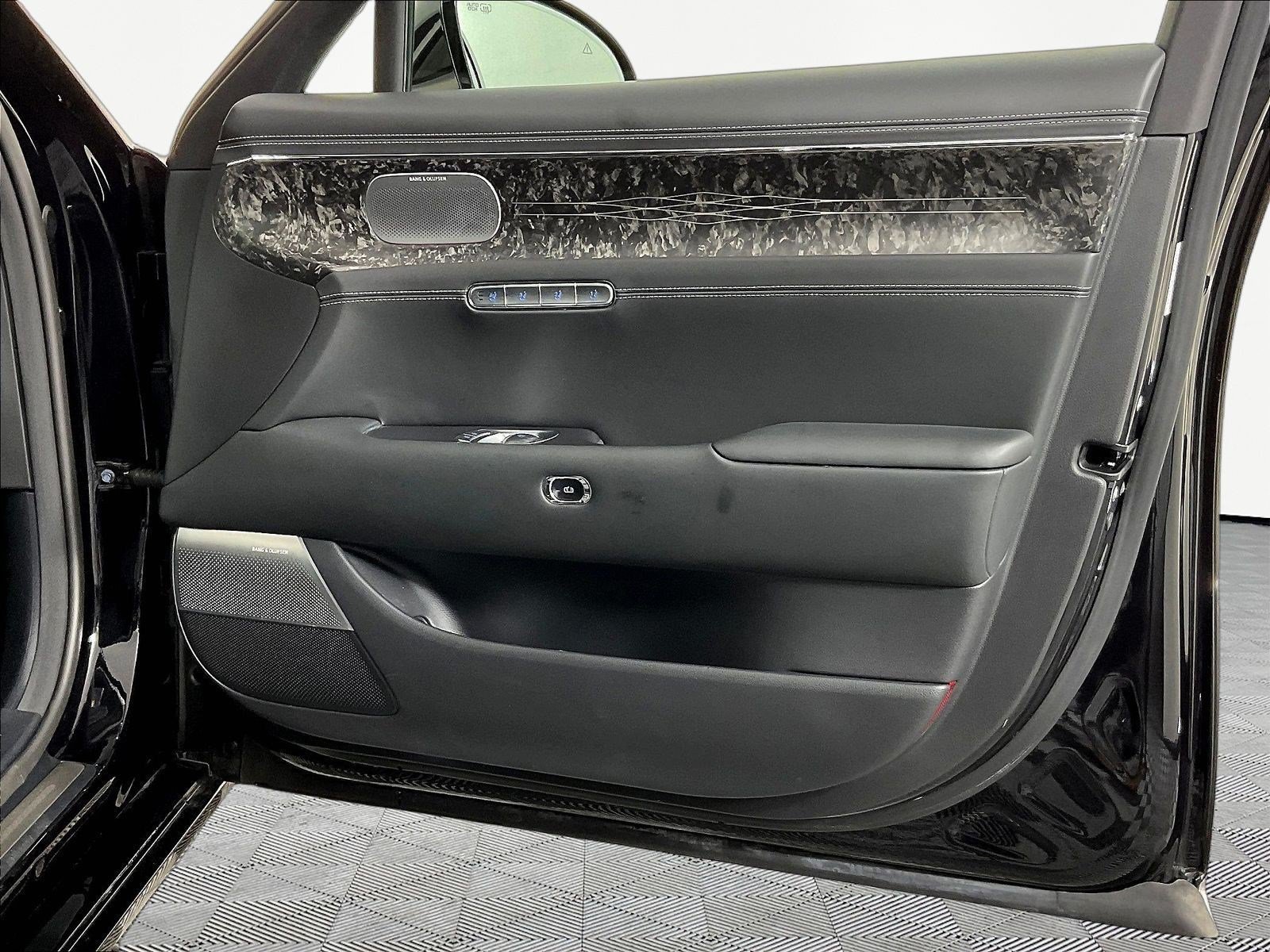 Used 2023 Genesis G90 3.5T AWD/4WD image 27