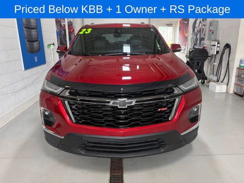 Used 2023 Chevrolet Traverse RS w/ LPO, Floor Liner Package AWD/4WD image 3