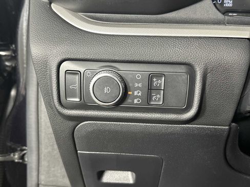 Used 2022 Ford Explorer XLT w/ Equipment Group 202A AWD/4WD image 26