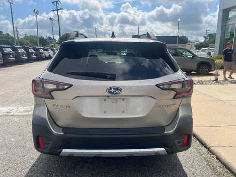 Used 2020 Subaru Outback Limited AWD/4WD image 5