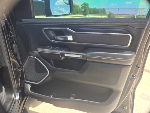 Used 2023 RAM 1500 Laramie AWD/4WD image 27