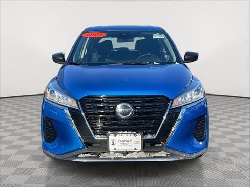 Used 2021 Nissan Kicks S image 2