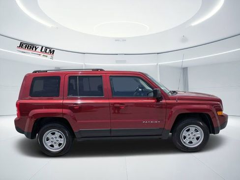 Used 2015 Jeep Patriot Sport w/ Power Value Group AWD/4WD image 2