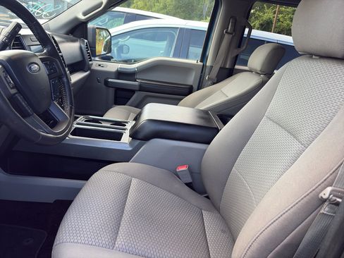 Used 2019 Ford F150 XLT w/ Equipment Group 302A Luxury AWD/4WD image 3