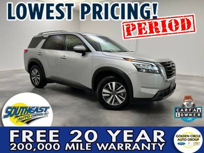 Used 2025 Nissan Pathfinder SL