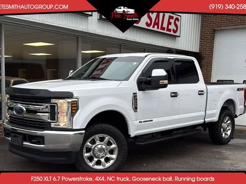 Used 2019 Ford F250 XLT image 1