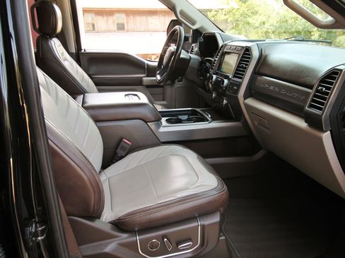 Used 2019 Ford F250 Limited AWD/4WD image 45