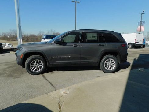 New 2026 Jeep Grand Cherokee Laredo w/ Trailer Tow Package RWD image 23