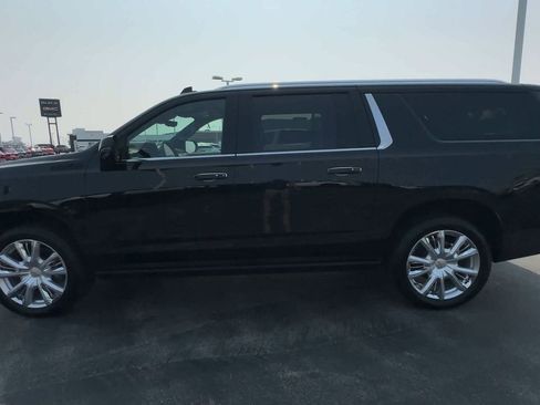 Certified 2024 Chevrolet Suburban High Country w/ Premium Package image 5