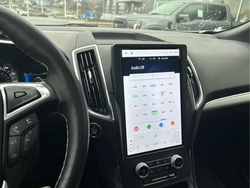 Used 2022 Ford Edge ST w/ Equipment Group 401A image 11