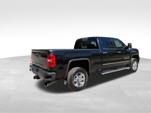 Used 2019 GMC Sierra 3500 Denali w/ Duramax Plus Package AWD/4WD image 3