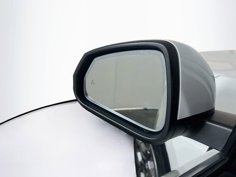 Used 2025 BMW X1 xDrive28i AWD/4WD image 16