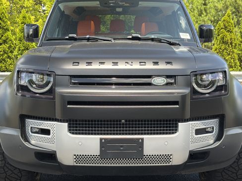 Used 2024 Land Rover Defender 90 S AWD/4WD image 21