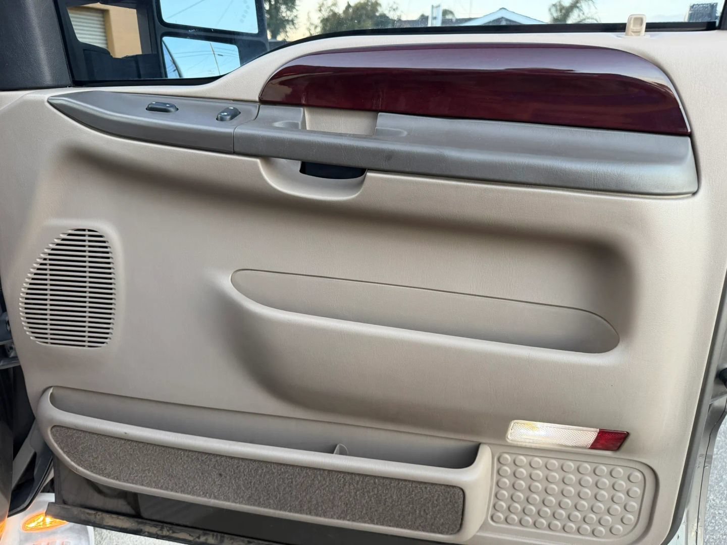 Used 2003 Ford Excursion Eddie Bauer RWD image 15