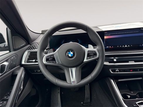 New 2026 BMW X6 xDrive40i w/ Climate Comfort Package image 12