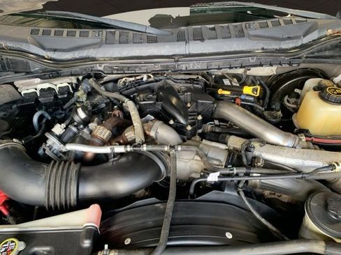 Used 2017 Ford F250 Lariat w/ Lariat Ultimate Package AWD/4WD image 27