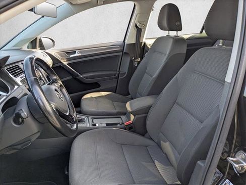 Used 2019 Volkswagen e-Golf SE w/ Driver Assistance Package image 13