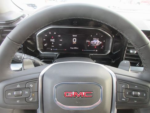 New 2026 GMC Sierra 1500 SLT w/ SLT Premium Plus Package image 17