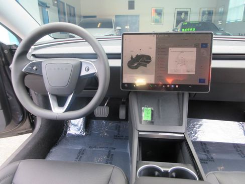Used 2024 Tesla Model 3 RWD image 45