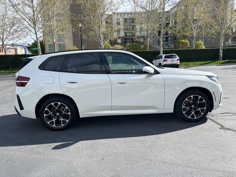Used 2025 BMW X3 xDrive30i AWD/4WD image 6