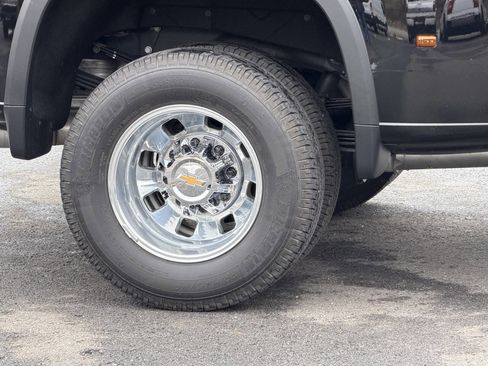 Used 2024 Chevrolet Silverado 3500 High Country w/ High Country Premium Package image 22