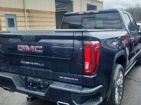 Used 2022 GMC Sierra 1500 Denali w/ Denali Reserve Package AWD/4WD image 3