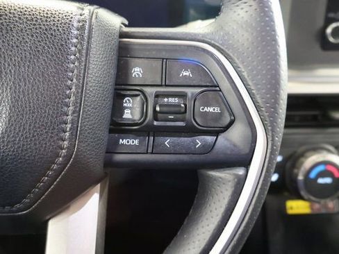 Certified 2025 Toyota 4Runner TRD Off-Road image 17