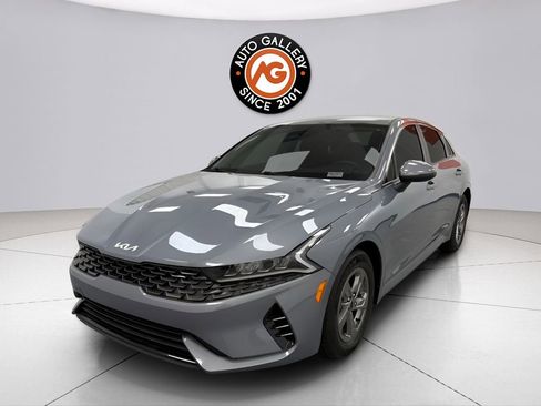 Used 2023 Kia K5 LXS FWD image 3